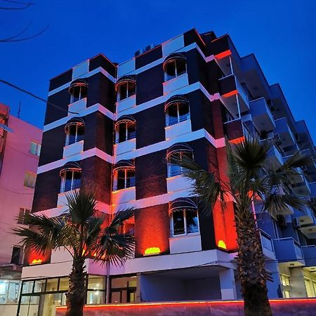 קוסדסי Akman Hotel מראה חיצוני תמונה